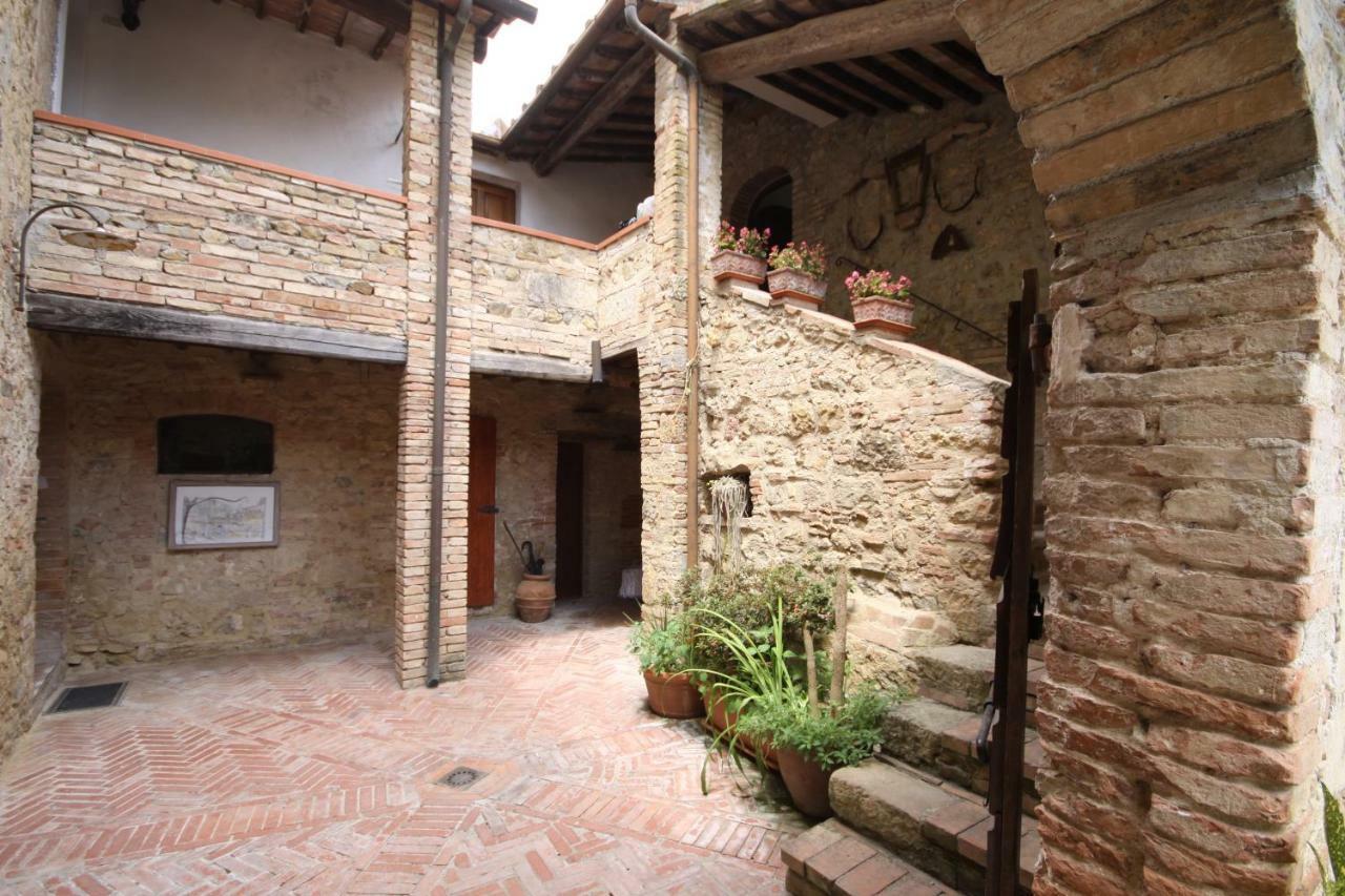 Casa Vacanze Good Buy San Gimignano Exterior photo